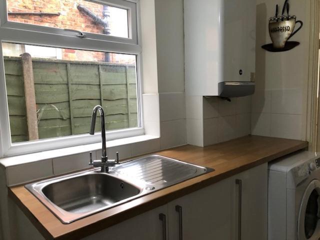 Budget Rooms @ Underwood Lane Crewe Exterior photo